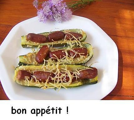 recette Hot dog de courgettes aux saucisses cocktail