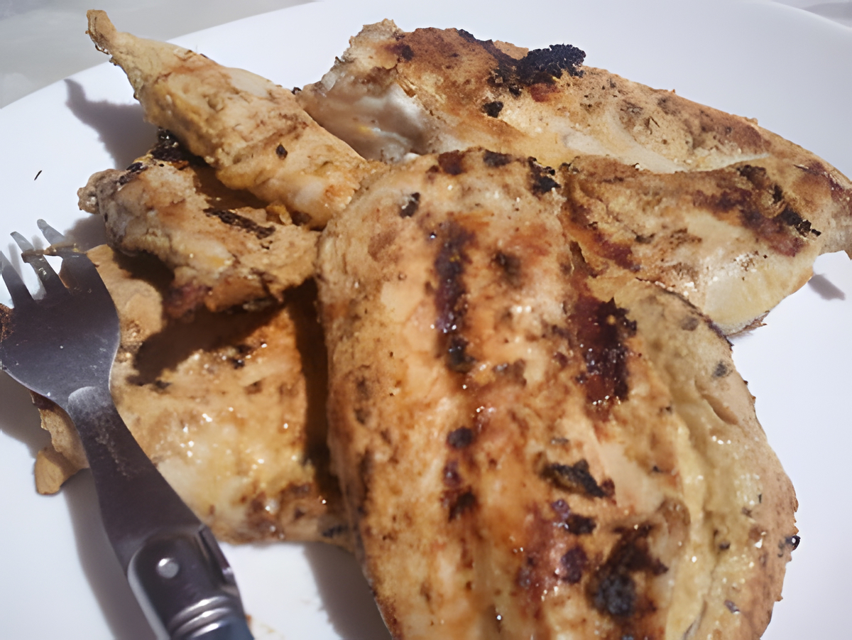 recette Blanc de poulet au yahourt nature et curry pour Barbecue