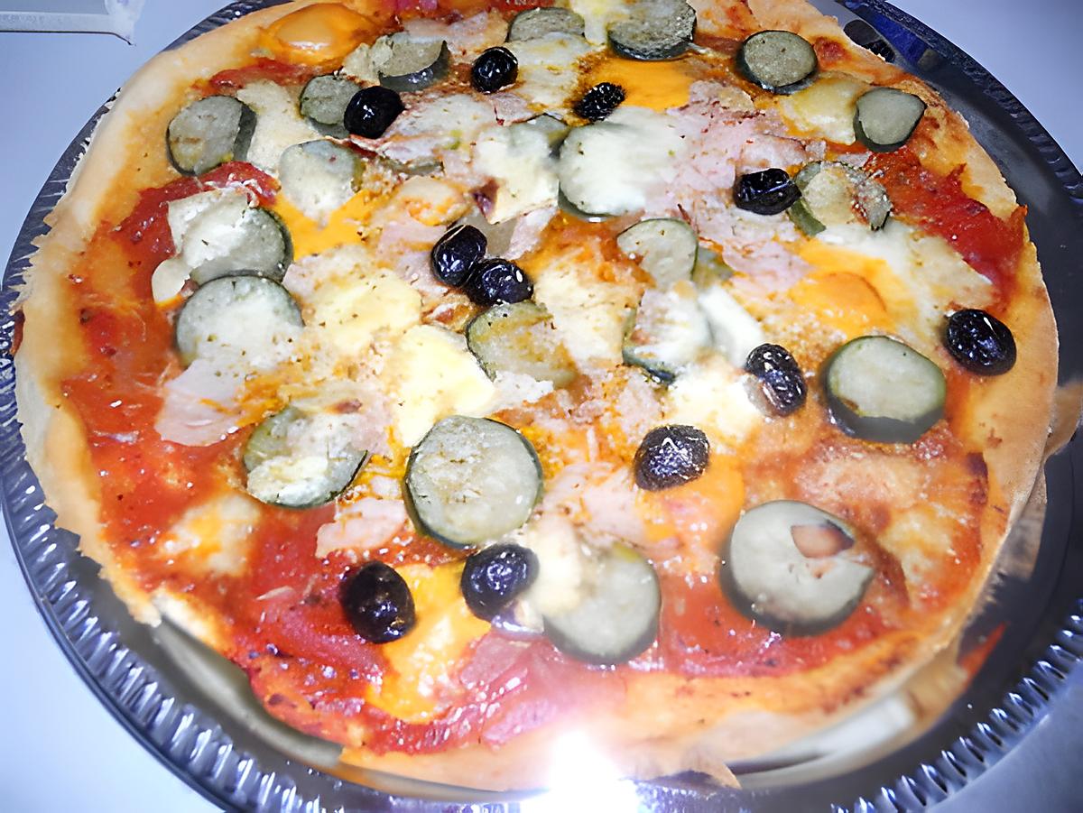 recette Pizza a la courgette