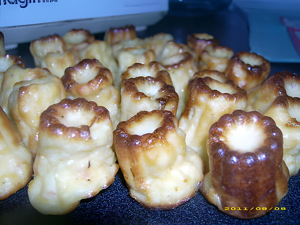 recette minis cannelés salés au saumon et à la ciboulette