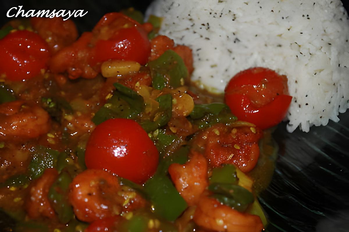 recette Sauté de crevettes aux poivrons, tomates cerise et sésame