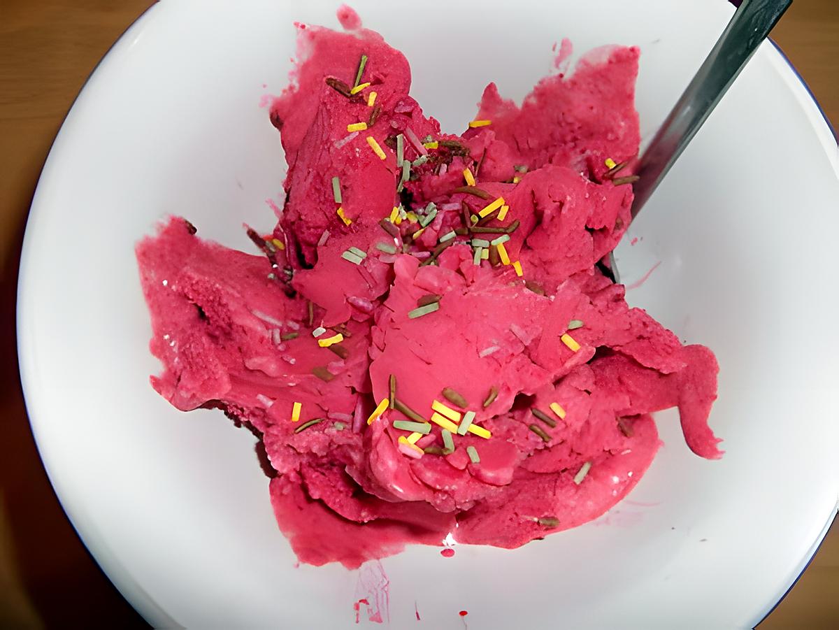 recette GLACE A LA FRAMBOISE MAISON!