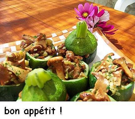 recette Courgettes rondes farcies aux girolles