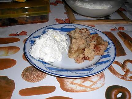 recette Crumble aux pommes et sa chantilly