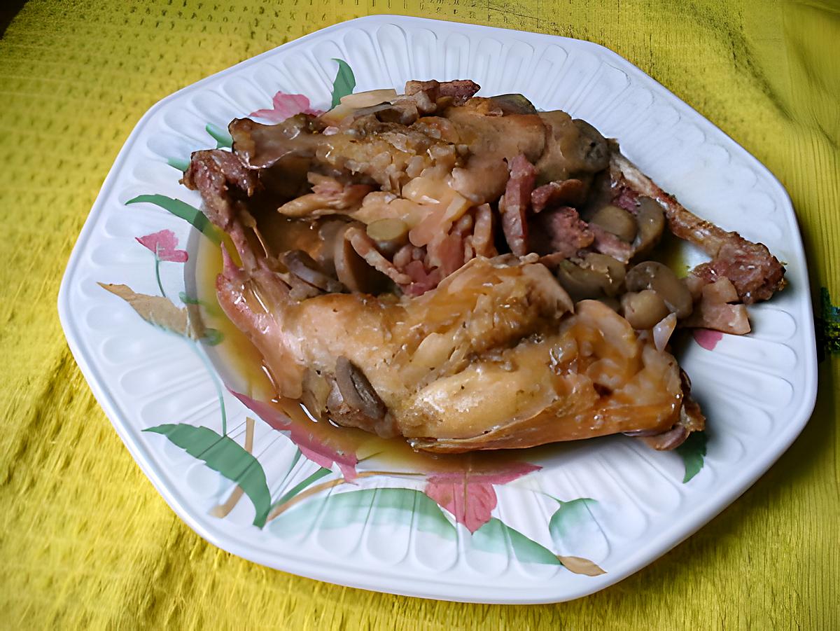 recette lapin au vin blanc et lardons fumés