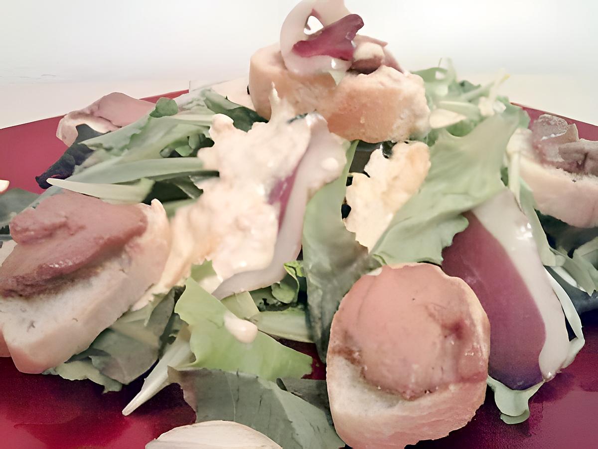 recette Salade au magret de canard , toast au fois gras et sa sauce fois gras  'concocter par mr gourmand'