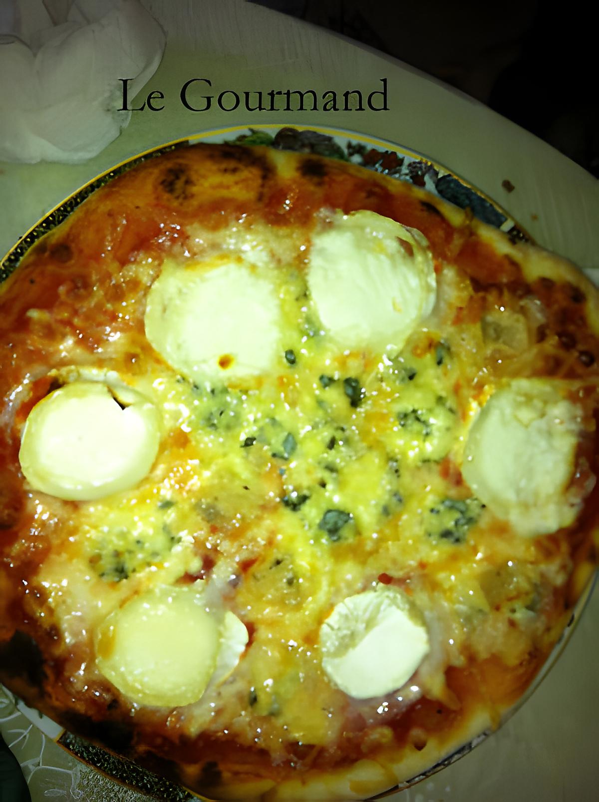 recette Pizza aux 4 Fromages