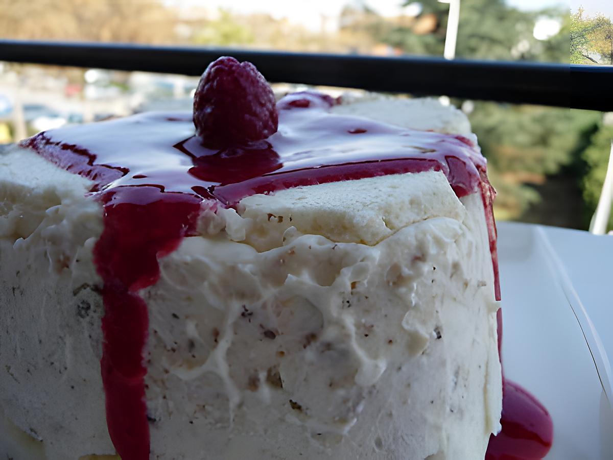 recette Ooo Terrine glacée au mascarpone, framboises, meringues & noisettes ... ooO