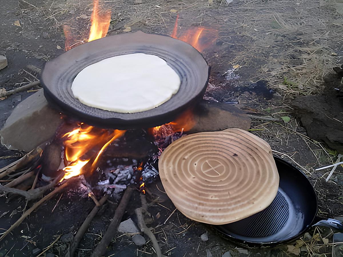 recette BONNE " GALETTE SUR FEU DE BOIS "