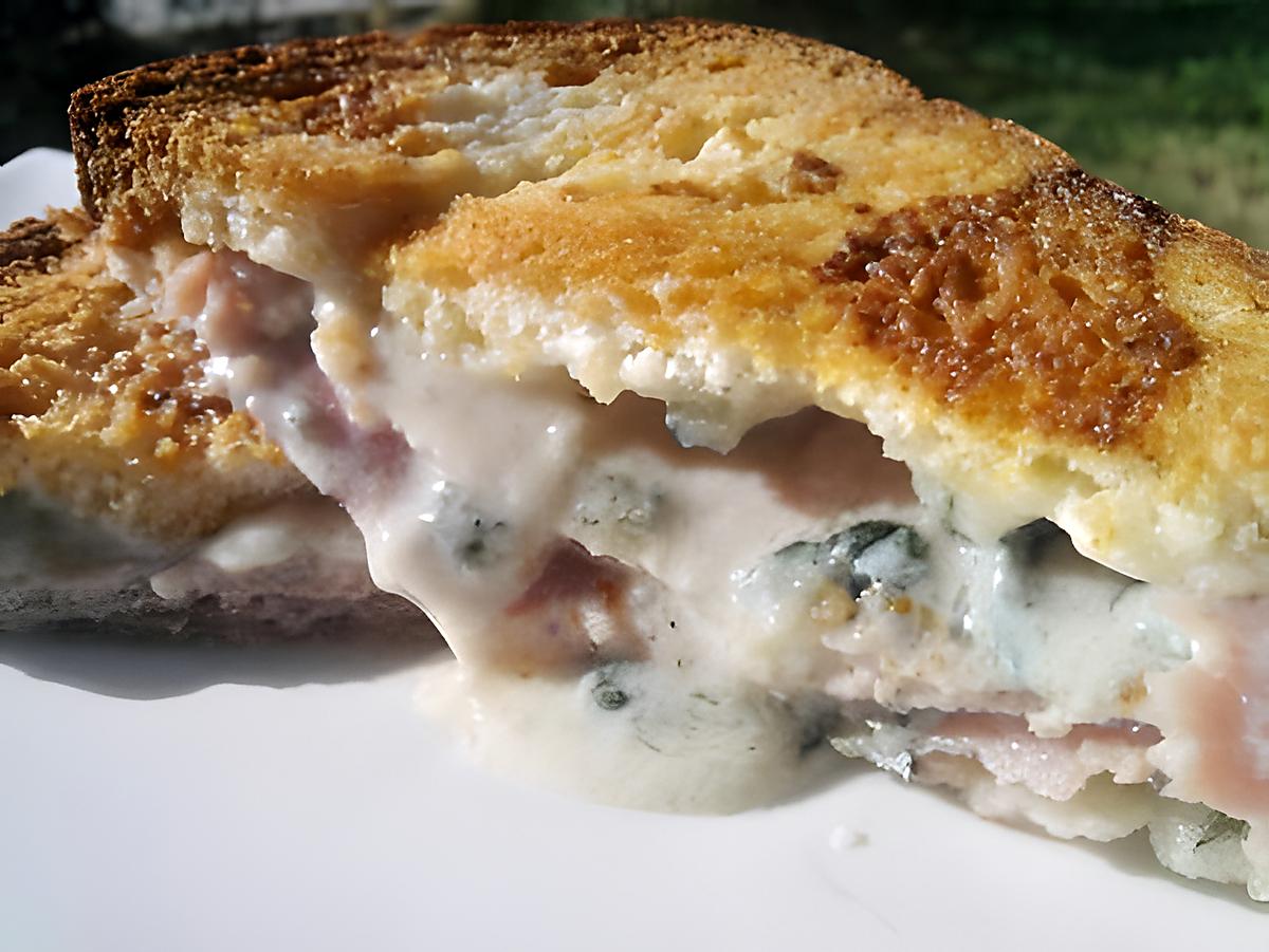 recette Croque fondant de roquefort au jambon