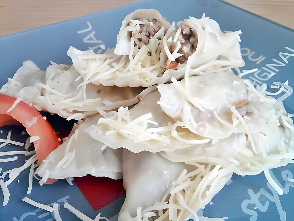 Recette de Raviolis maison farcis au bœuf, tomates confites et mascarpone