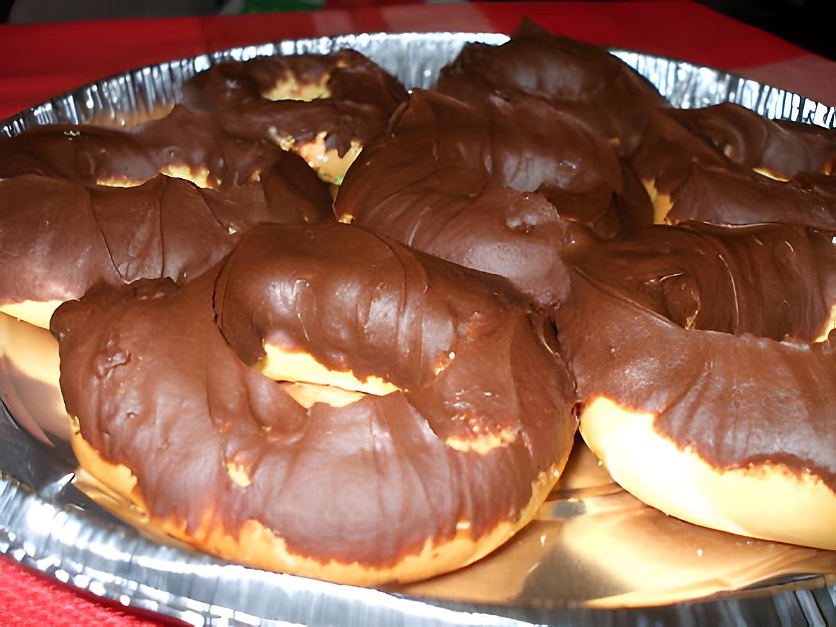 recette Sablés à la ganache au chocolat.... en forme de " Donuts.....