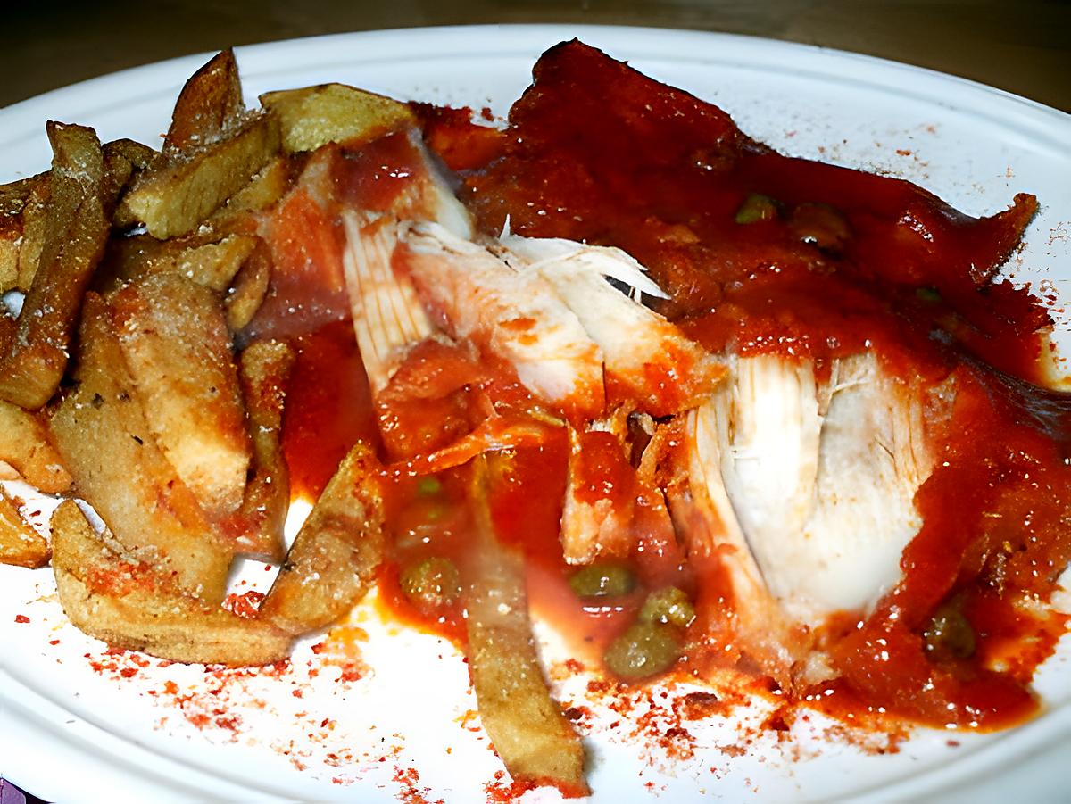recette Ailes de Raie en sauce tomate aux câpres... accompagnée de frites maison....