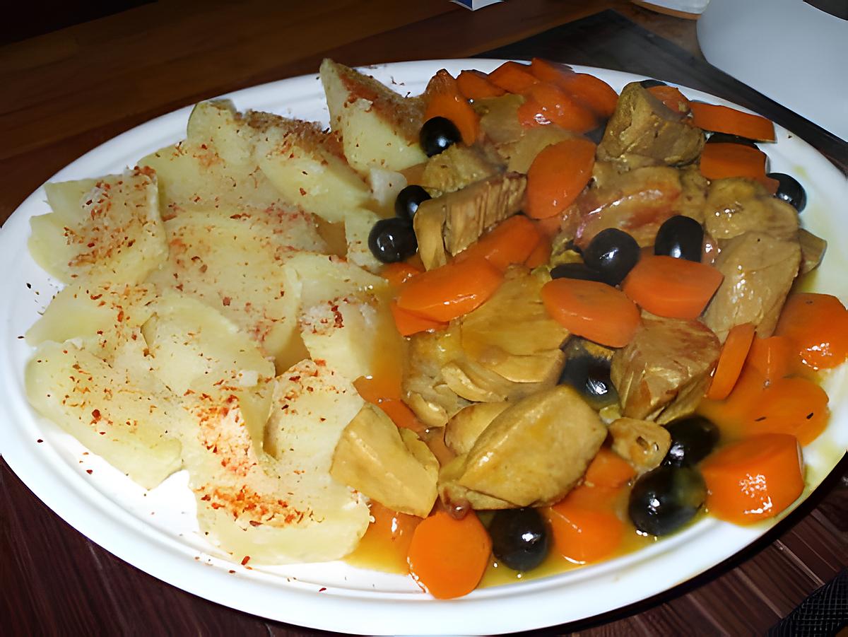 recette Filet mignon.. de Porc.... aux carottes et olives noires.... parfumé au romarin.... avec P.d.terre vapeur...