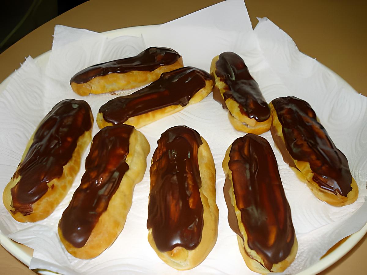 recette ECLAIRS AU CHOCOLAT