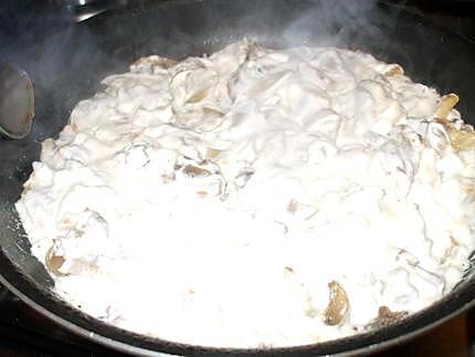 recette Escalopes de poulet à la crème ...champignons de paris.... accompagnées de riz thaï parfumé au jasmin...