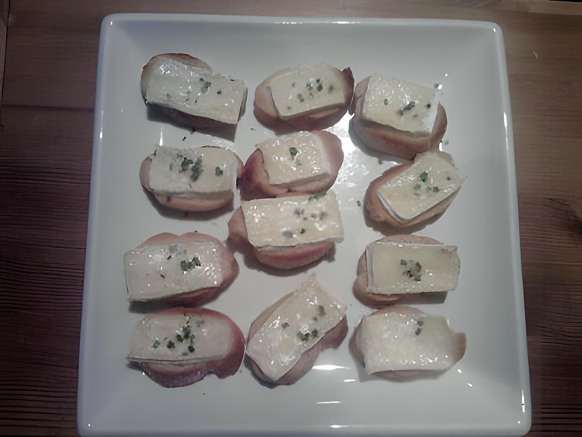 recette petite toast chaud au brie et ciboulette