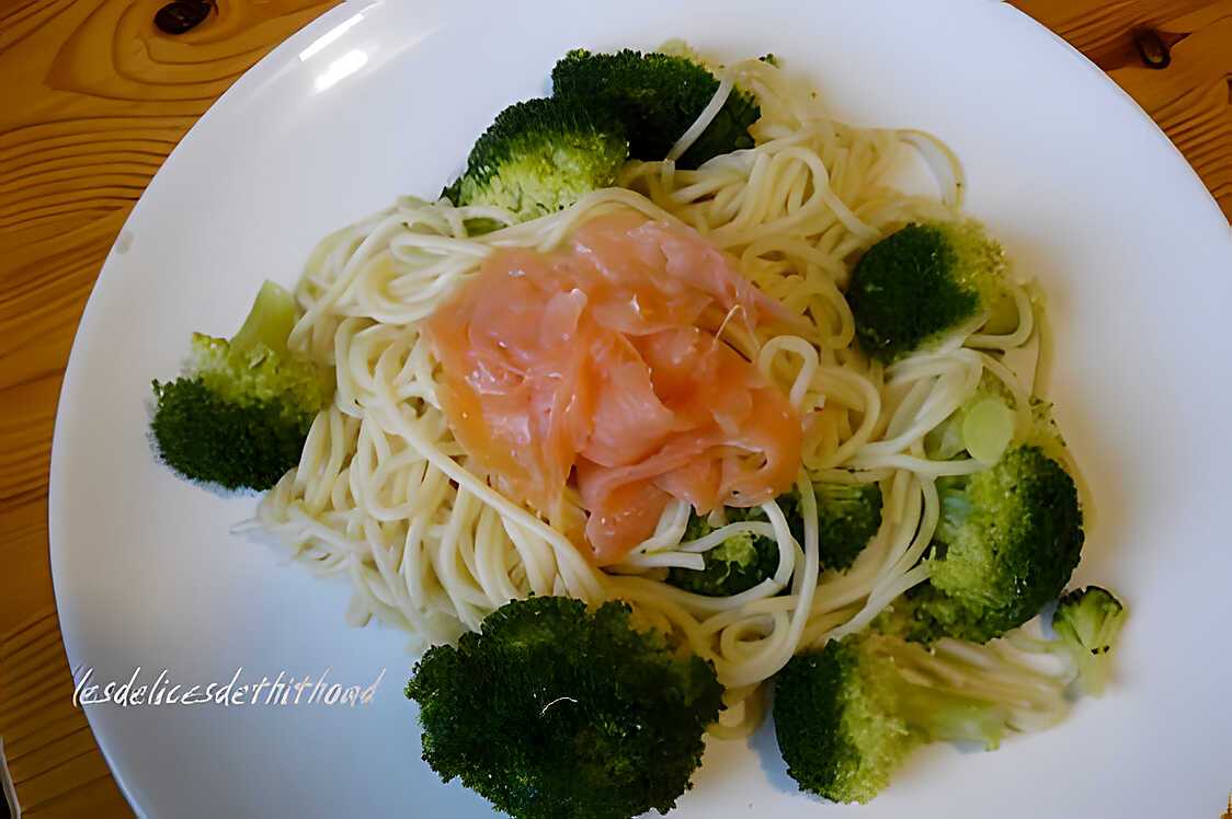 Recette de Pâtes au saumon et brocolis