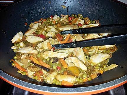 recette Ramen au poulet et ses légumes sautés sauce cantonnaise