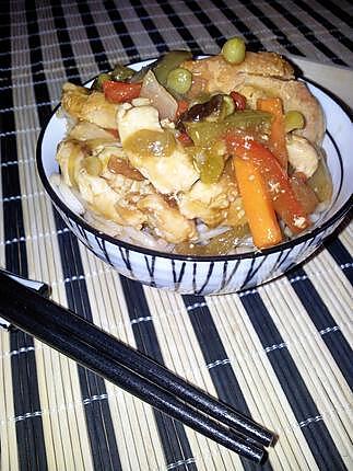 recette Ramen au poulet et ses légumes sautés sauce cantonnaise