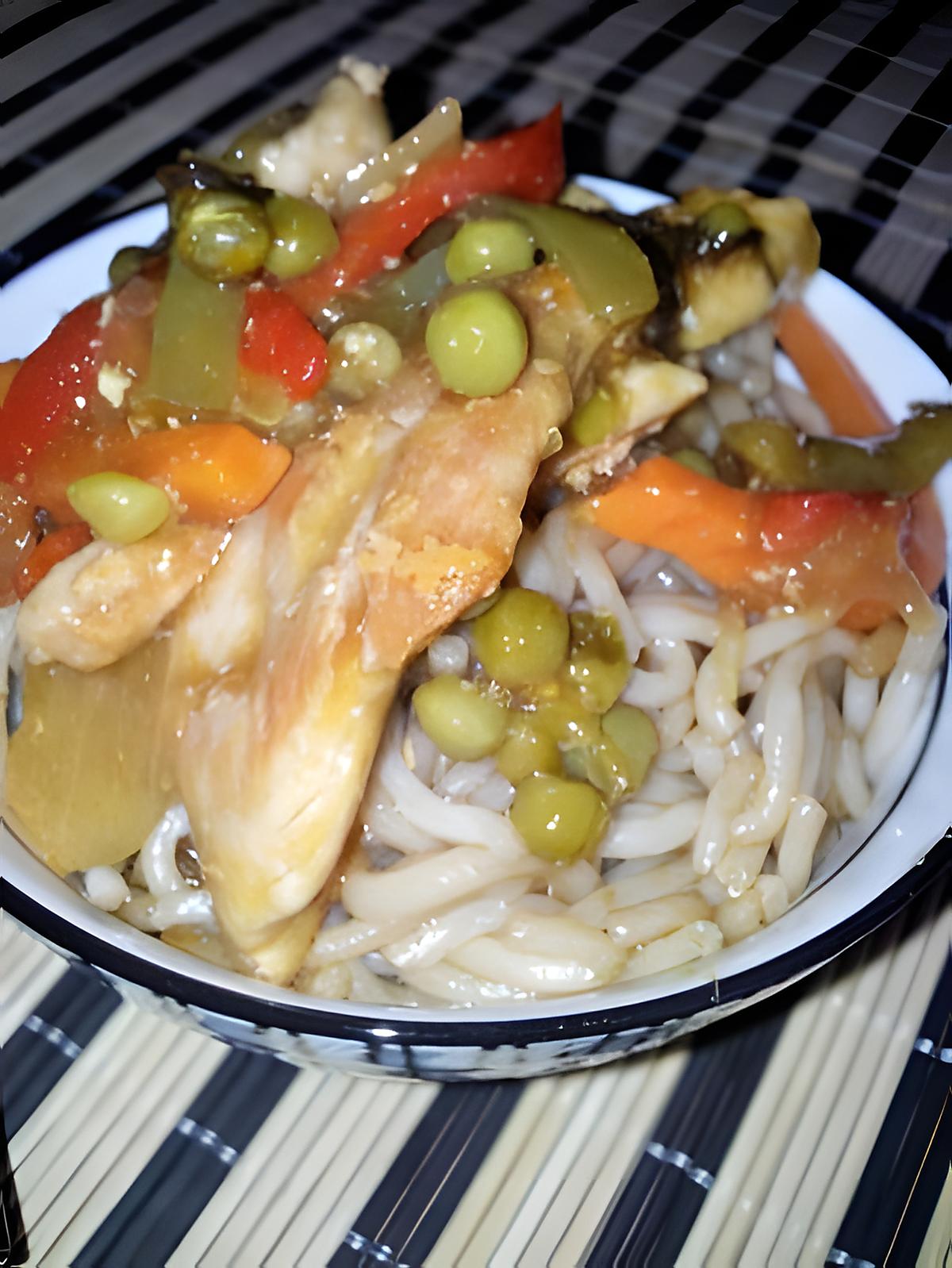 recette Ramen au poulet et ses légumes sautés sauce cantonnaise