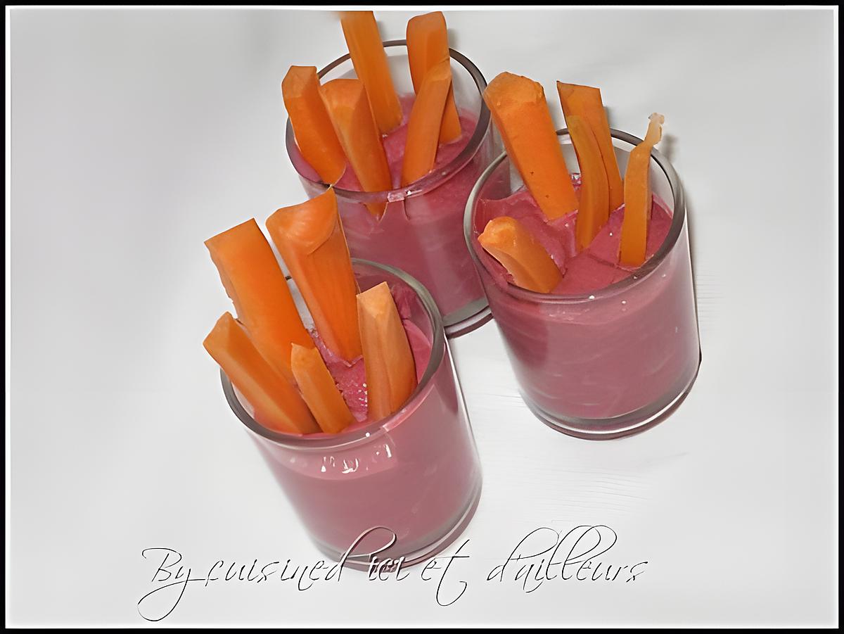 recette Verrine de crème de betteraves & ses bâtonnets de carottes