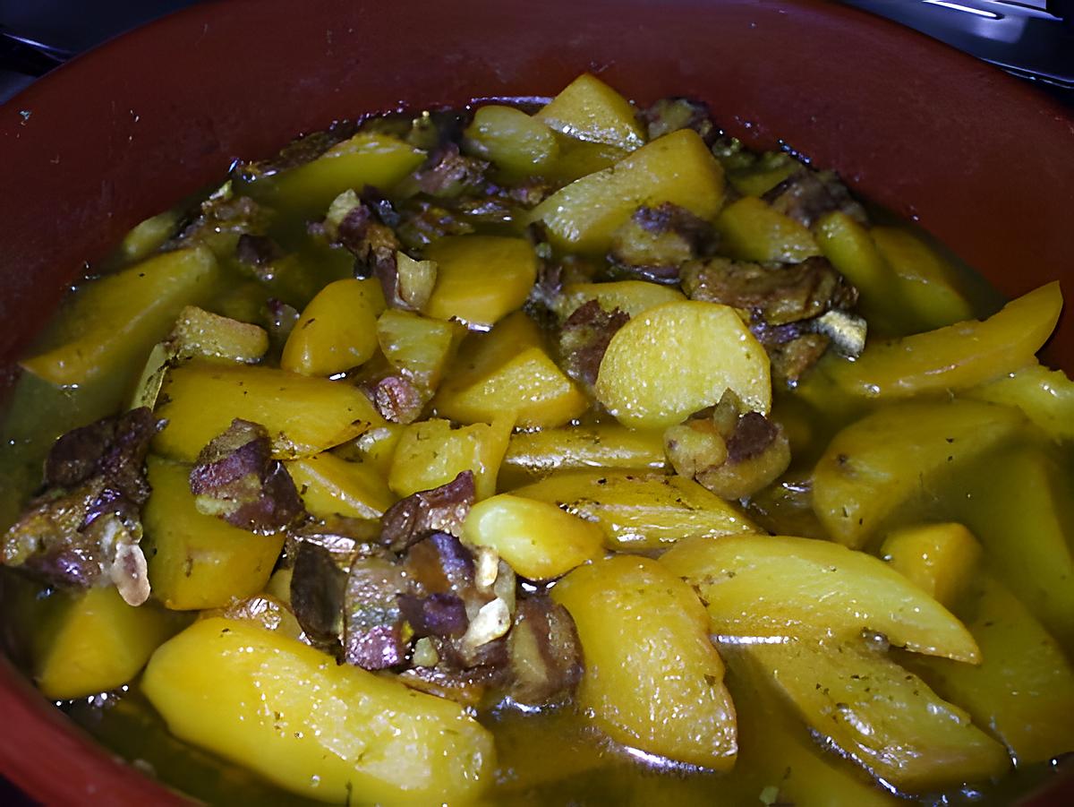 recette Tajine d'agneau parfumé aux épices... accompagné de Pomme de Terre moëlleuses...( Sans ail ni oignon ). Un vrai délice pour ces journées de grand froid...