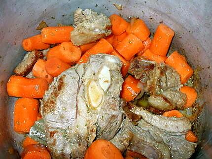 recette Tendrons de veau à la bière.....avec ses carottes et ses olives noires....