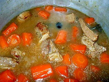 recette Tendrons de veau à la bière.....avec ses carottes et ses olives noires....