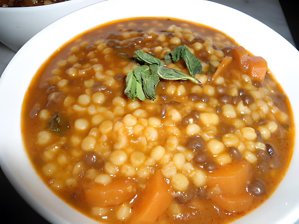 recette AYCH(petits plombs) AUX LENTILLES A L'ALGERIENNE