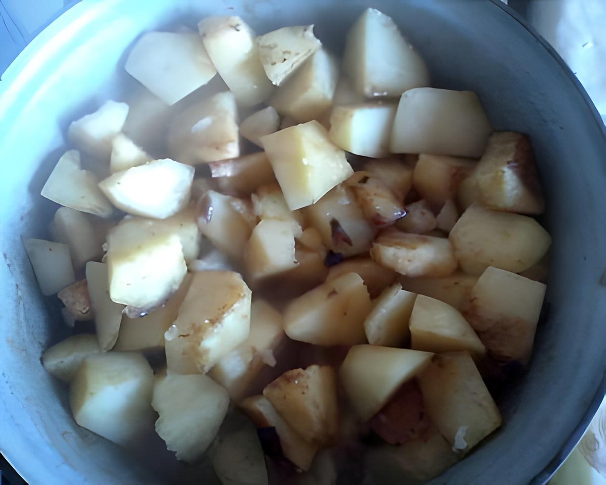 recette Pommes de terre à l'ails ,au jus de bouillon