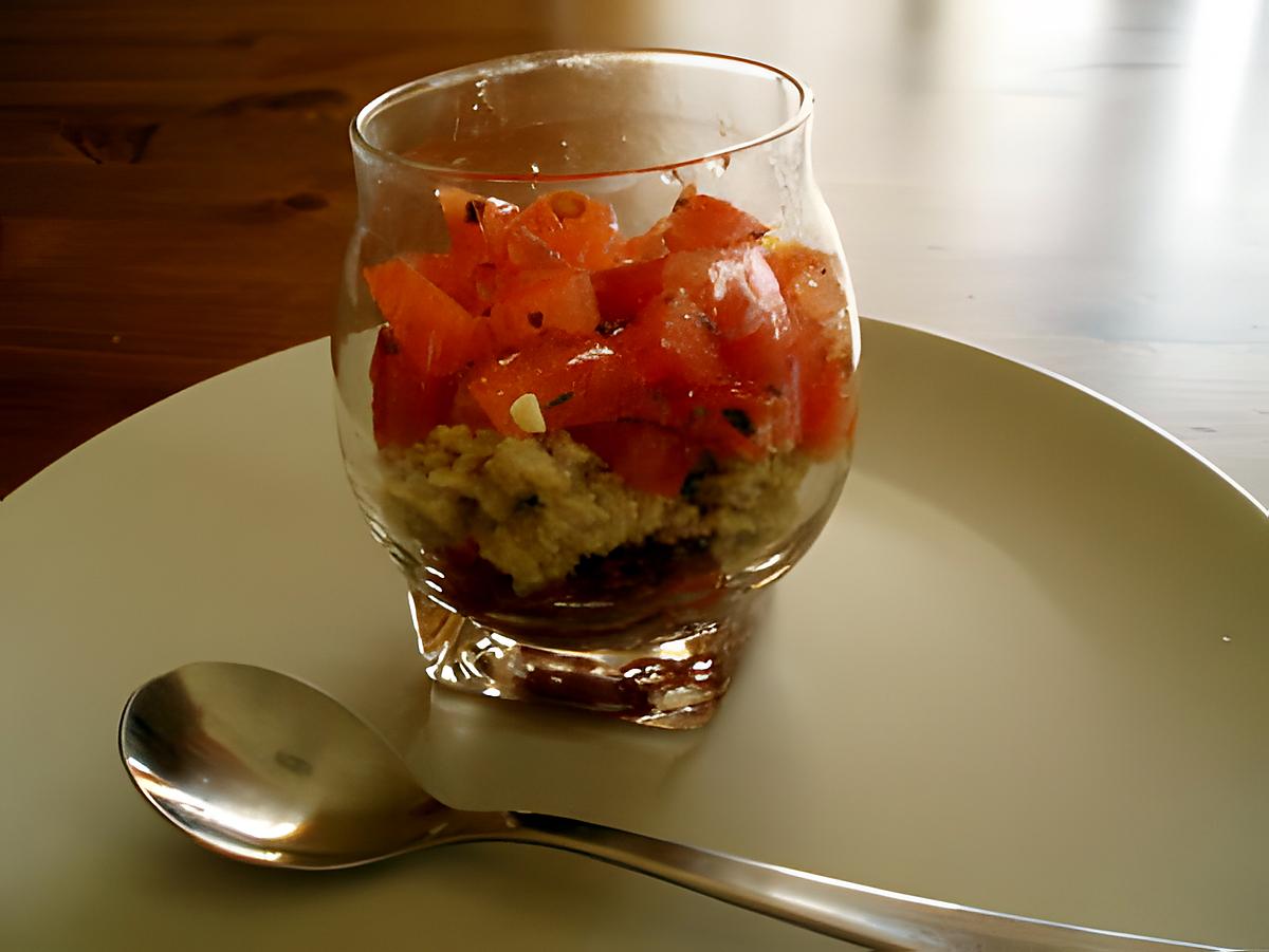 recette Verrine de tomates et tapenade verte.