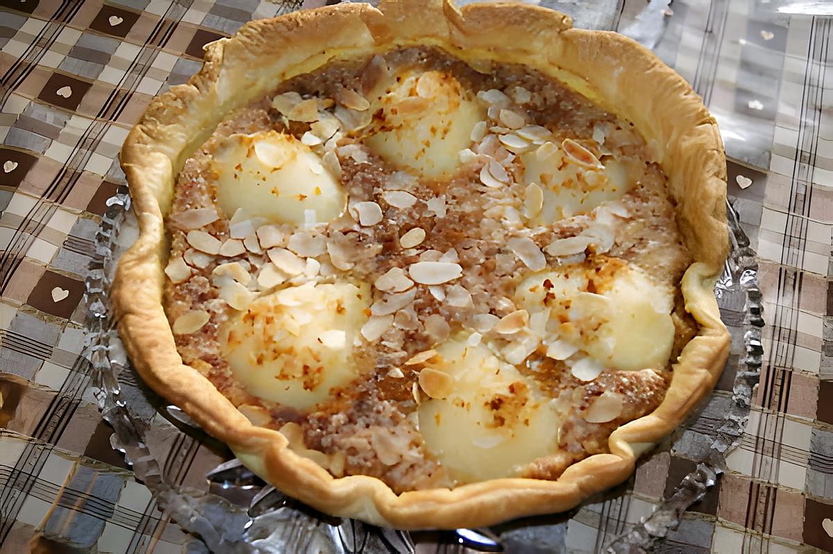 recette Tarte aux poires à la crème de pain d'épices