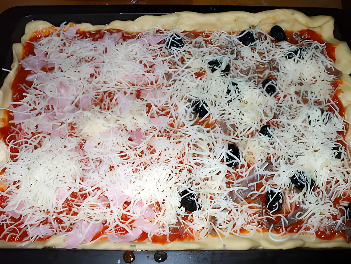 recette Pizza  mixte de la " Nona"....