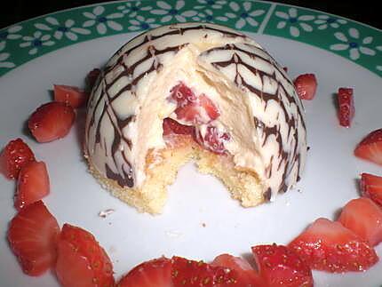 recette dome chocolat blanc,mousse chocolat blanc et coeur fraise