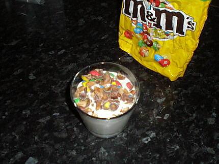 recette sunday caramel(mac fleury,daims,maltesers,M&M'S)