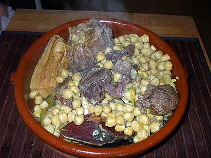 recette " Cocido con patatas y garbanzos.....(...Pot au feu...)...