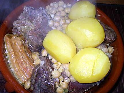 recette " Cocido con patatas y garbanzos.....(...Pot au feu...)...