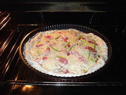 recette " Quiche  croustillante au poireau et aux petits lardons rissolés.. de " Kapiluka" ..exquisimoooooooooooo.....!!!!!"