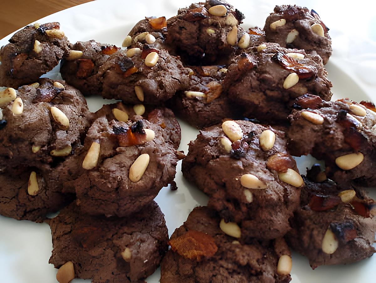 recette Cookies chocolat, pignons de pin et abricots secs.