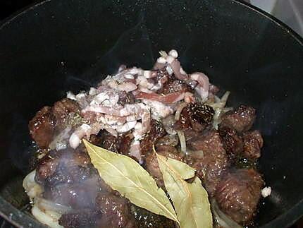 recette " Guisado de carne al Jerez".... ( Viande en sauce....)