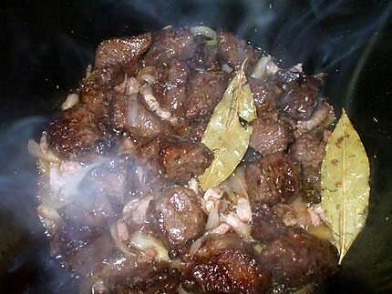 recette " Guisado de carne al Jerez".... ( Viande en sauce....)