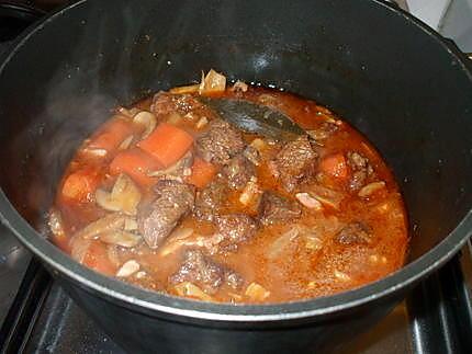 recette " Guisado de carne al Jerez".... ( Viande en sauce....)