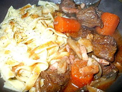 recette " Guisado de carne al Jerez".... ( Viande en sauce....)