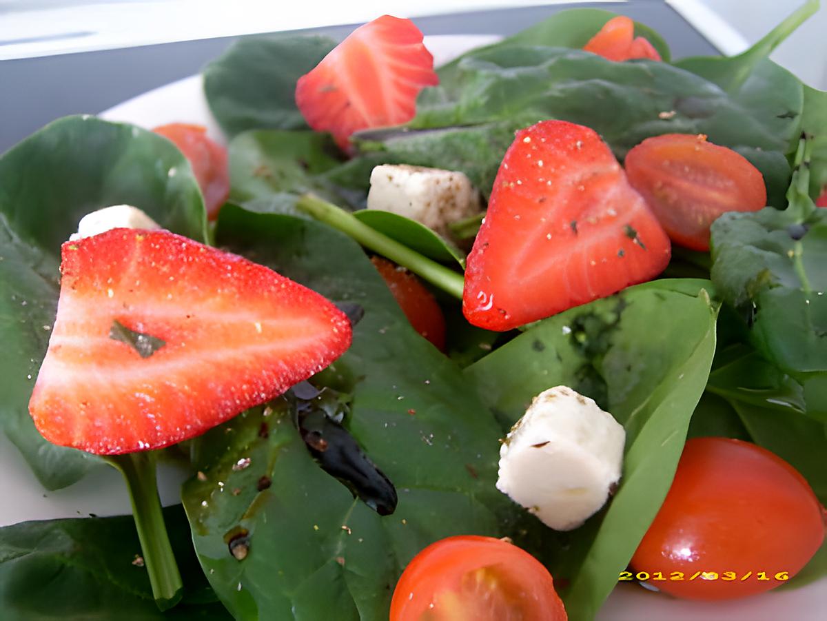 recette salade de pousses d'épinards aux fraises