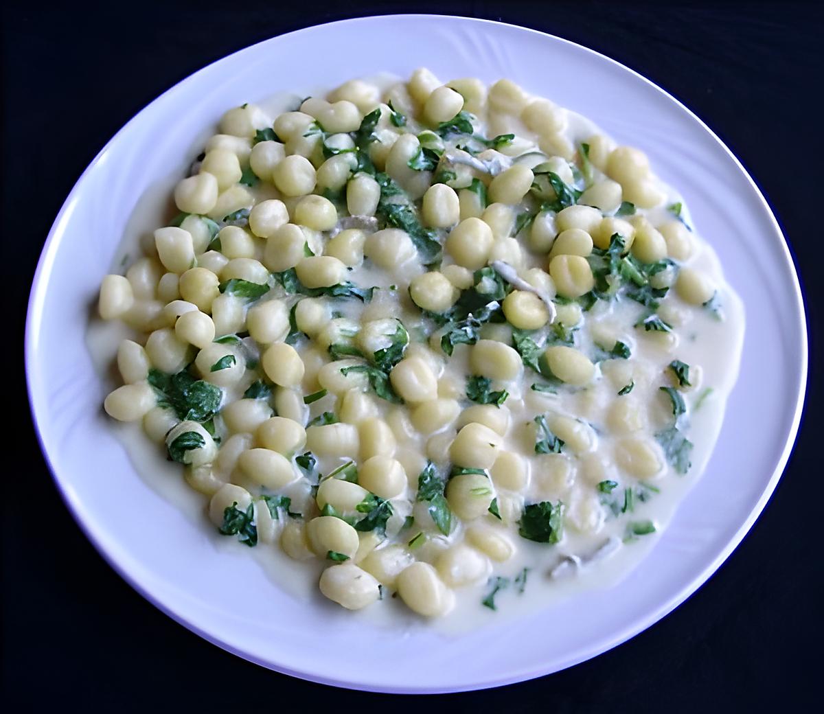 recette Gnocchi à la sauce au  Gorgonzola et roquette