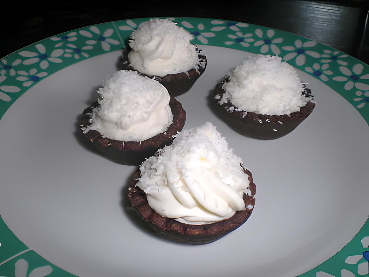 recette tartellettes mousse coco sur pate sablé chocolat
