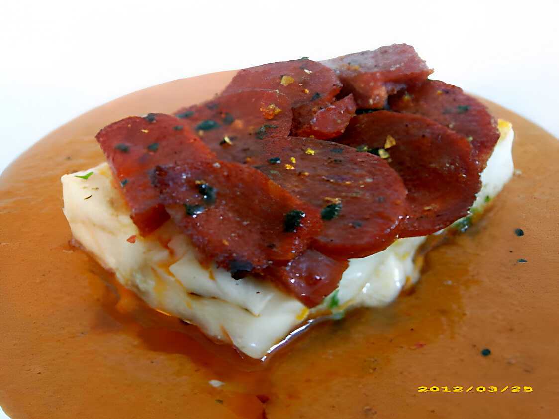 Recette de Pavés de cabillaud en écailles de chorizo sur son lit de ...