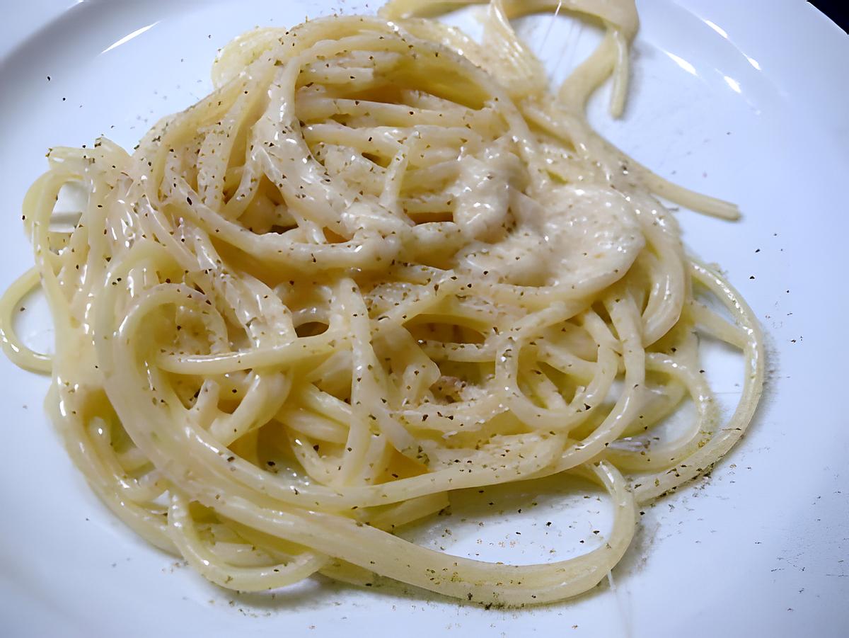 recette Cacio e Pepe - Spaghetti au Pecorino et poivre noir