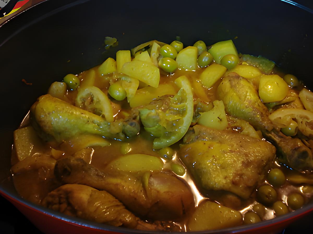 recette TAJINE DE POULET AUX CITRONS CONFITS MAISON ET AUX OLIVES